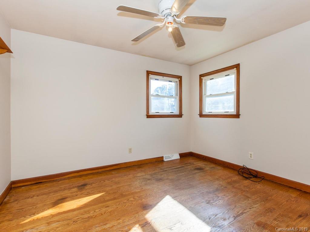 39 Lynndale Avenue Asheville NC 28806