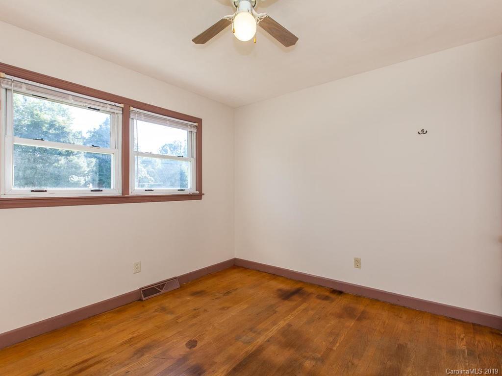 39 Lynndale Avenue Asheville NC 28806