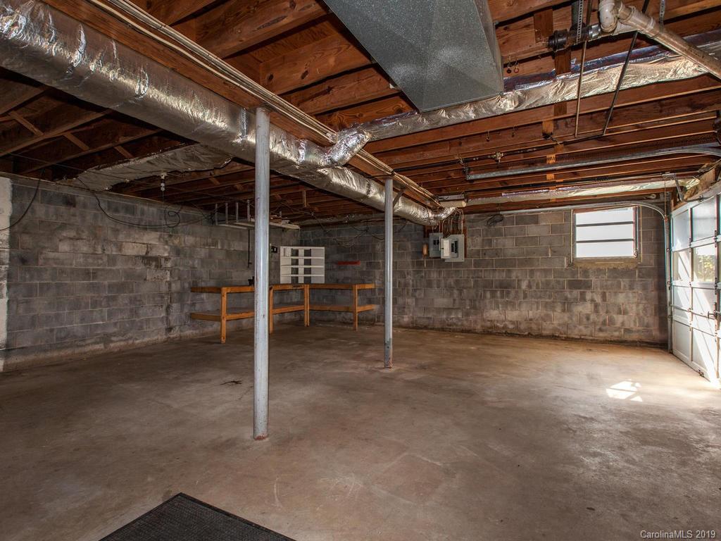 39 Lynndale Avenue Asheville NC 28806