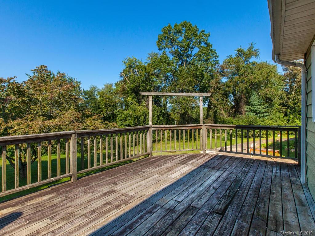 39 Lynndale Avenue Asheville NC 28806