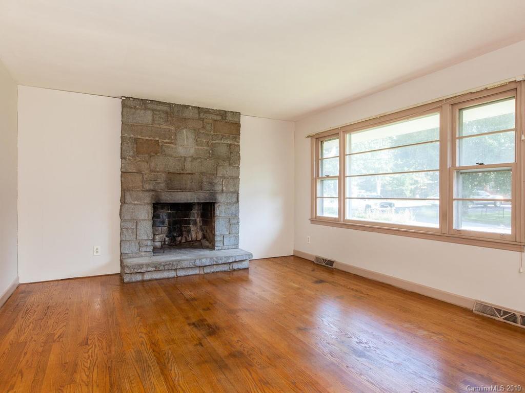 39 Lynndale Avenue Asheville NC 28806