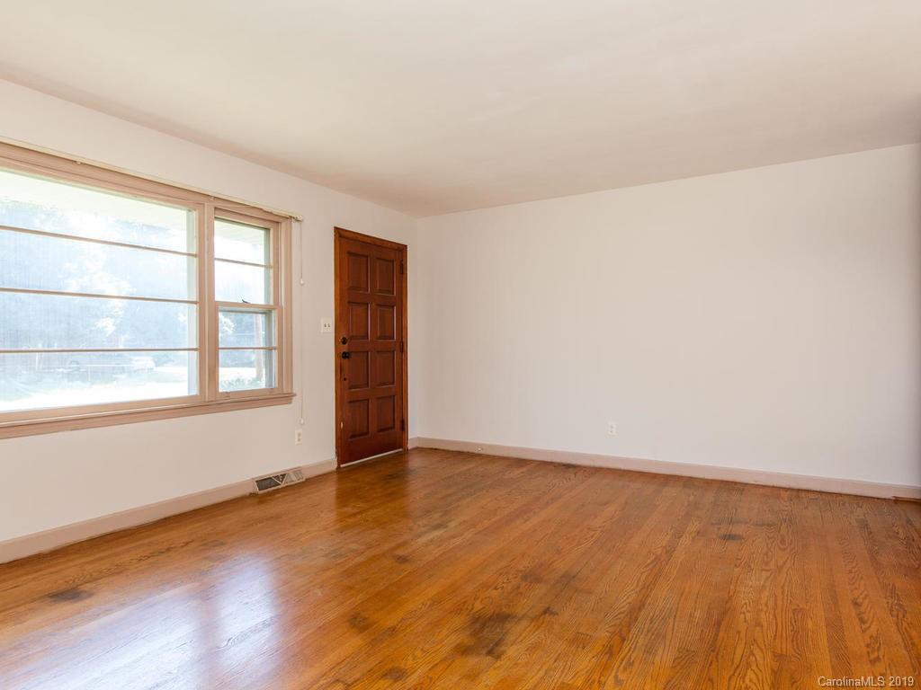 39 Lynndale Avenue Asheville NC 28806