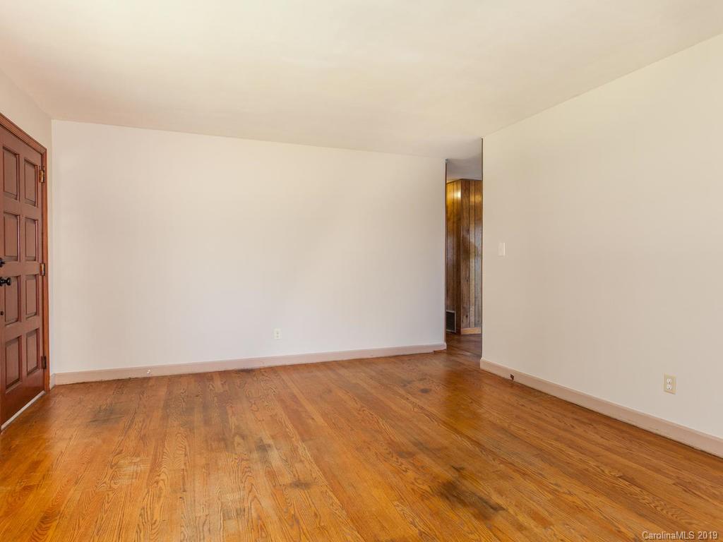 39 Lynndale Avenue Asheville NC 28806