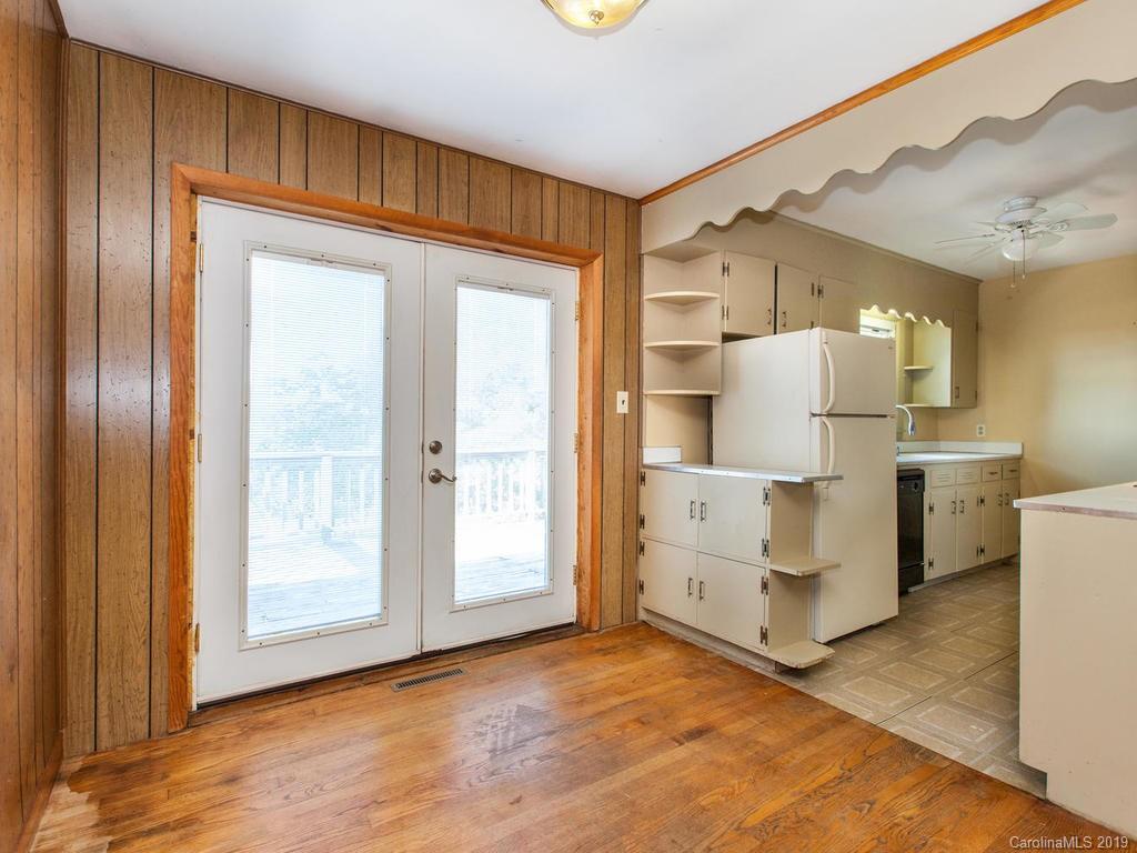 39 Lynndale Avenue Asheville NC 28806