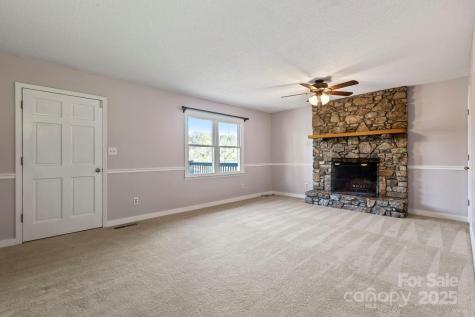 28 Timber Lane Asheville NC 28806