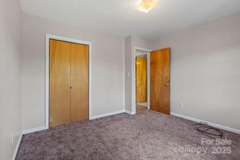 28 Timber Lane Asheville NC 28806