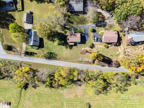 28 Timber Lane Asheville NC 28806