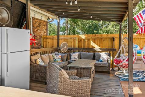 304 Parlier Avenue NE Conover NC 28613