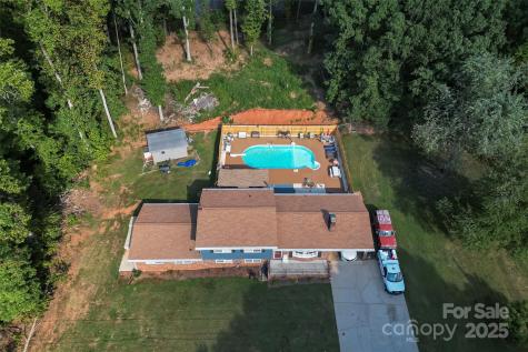 304 Parlier Avenue NE Conover NC 28613