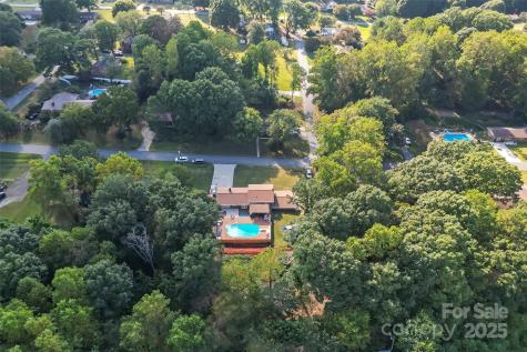 304 Parlier Avenue NE Conover NC 28613