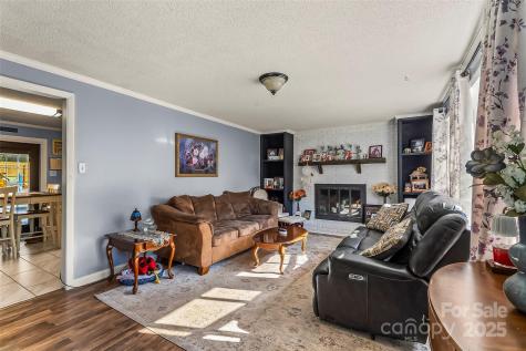 304 Parlier Avenue NE Conover NC 28613
