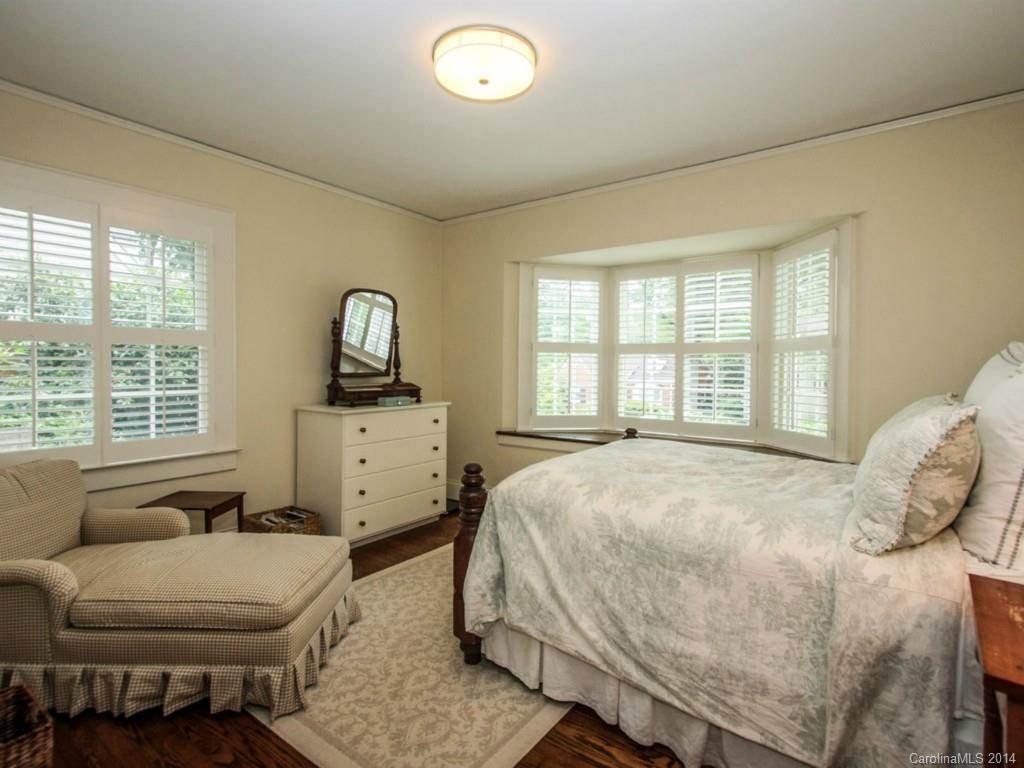 215 Dellwood Avenue Charlotte NC 28209