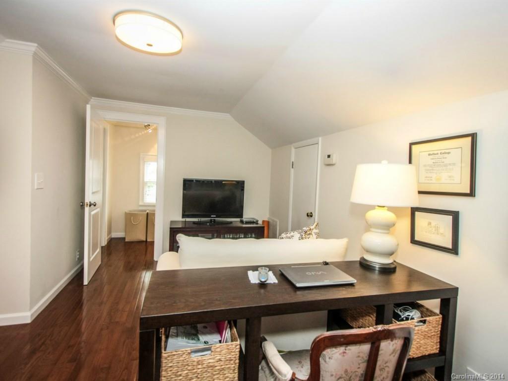215 Dellwood Avenue Charlotte NC 28209