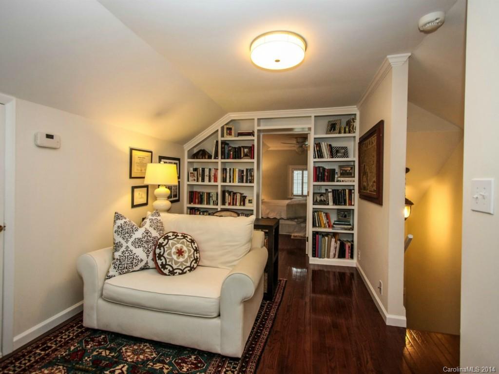 215 Dellwood Avenue Charlotte NC 28209
