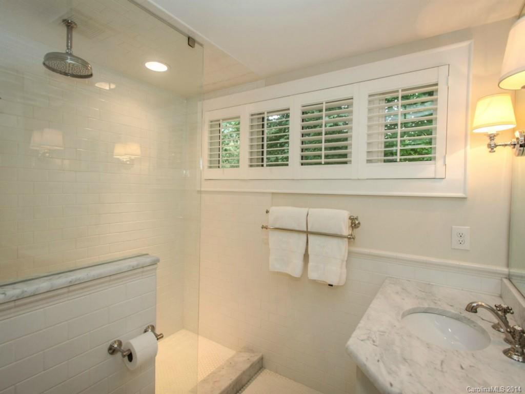 215 Dellwood Avenue Charlotte NC 28209