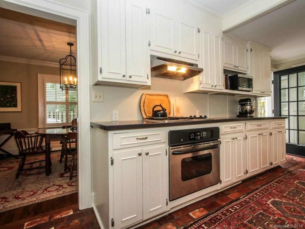 215 Dellwood Avenue Charlotte NC 28209