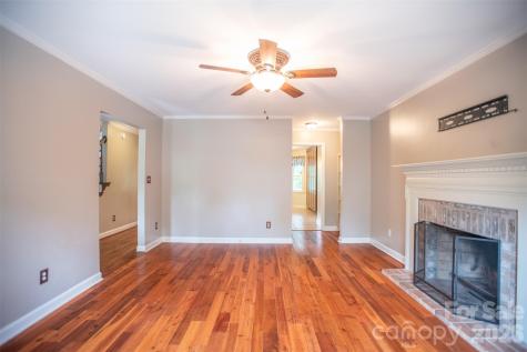 1002 Windsor Drive Asheville NC 28803