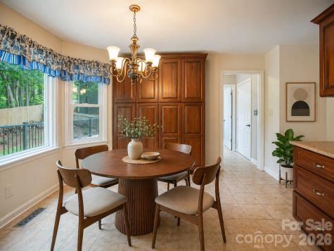 1002 Windsor Drive Asheville NC 28803
