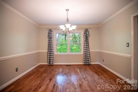 1002 Windsor Drive Asheville NC 28803