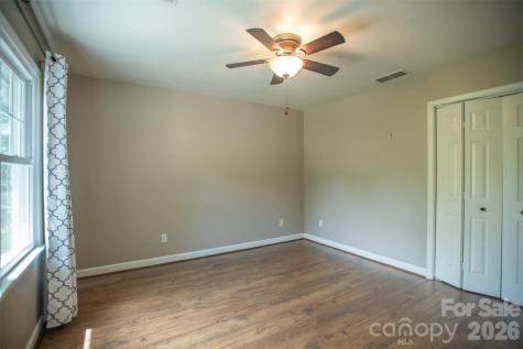 1002 Windsor Drive Asheville NC 28803
