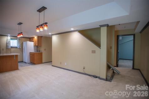 1002 Windsor Drive Asheville NC 28803