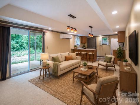 1002 Windsor Drive Asheville NC 28803