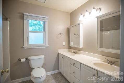 1002 Windsor Drive Asheville NC 28803
