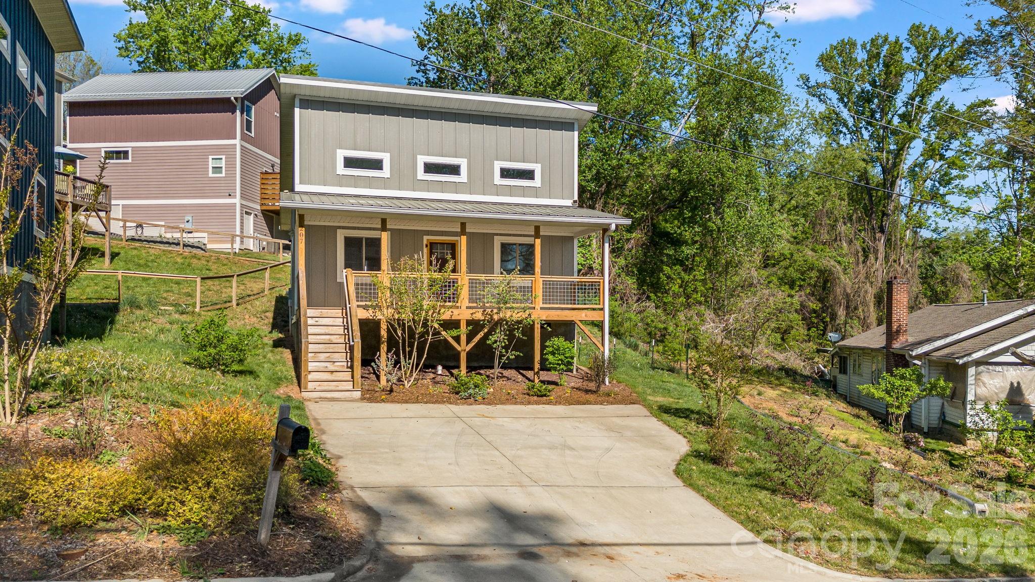 207 Hanover Street Asheville NC 28806