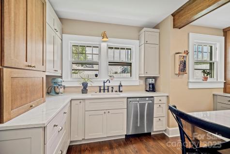 75 Lakewood Drive Asheville NC 28803