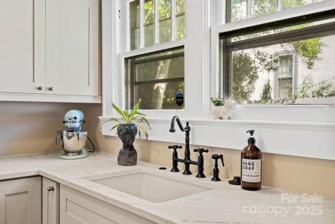 75 Lakewood Drive Asheville NC 28803