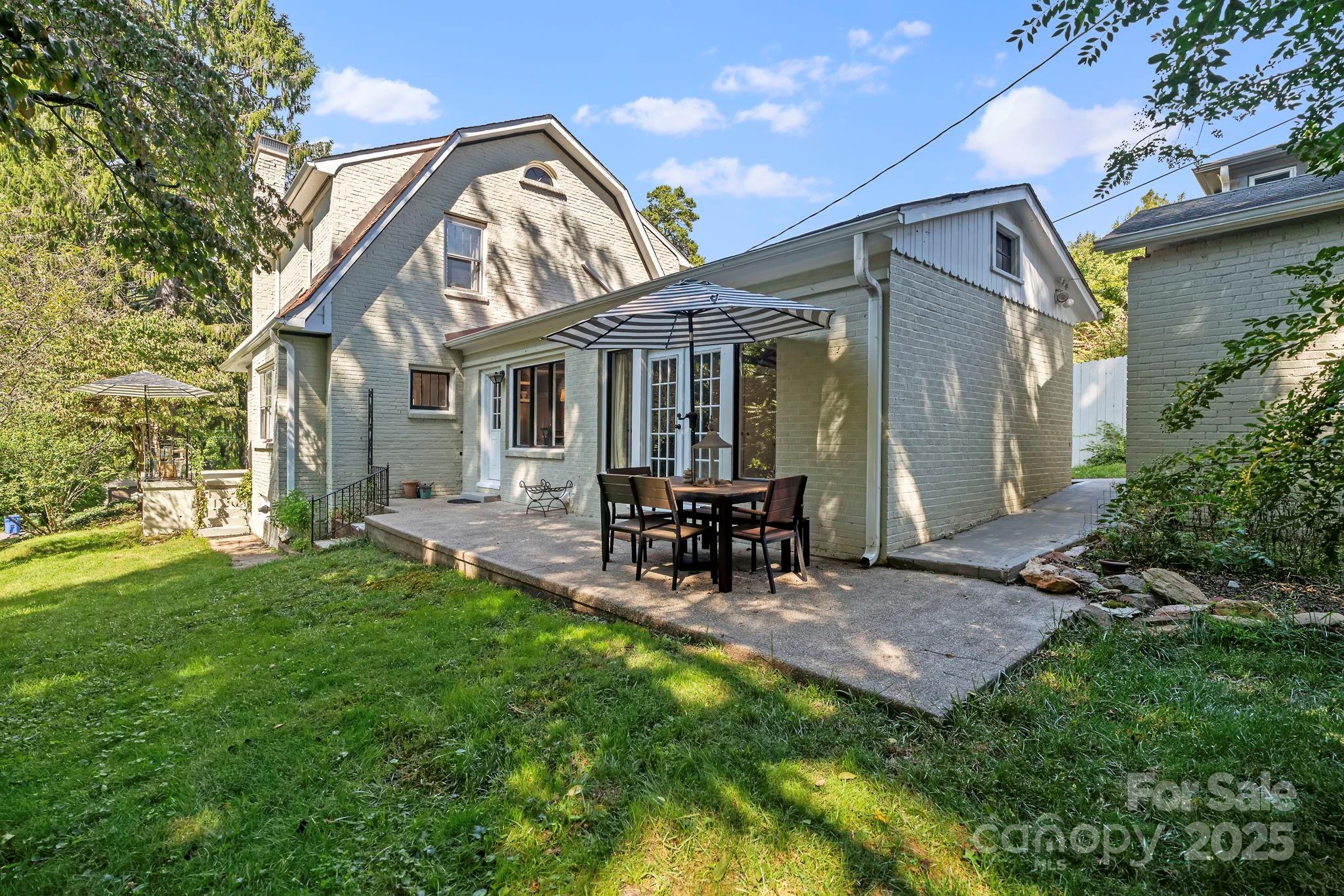 75 Lakewood Drive Asheville NC 28803