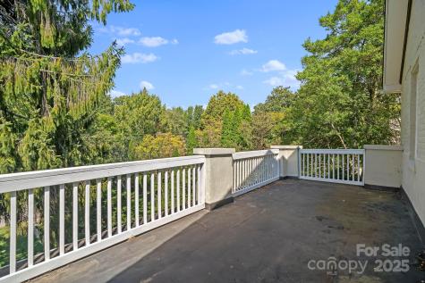 75 Lakewood Drive Asheville NC 28803