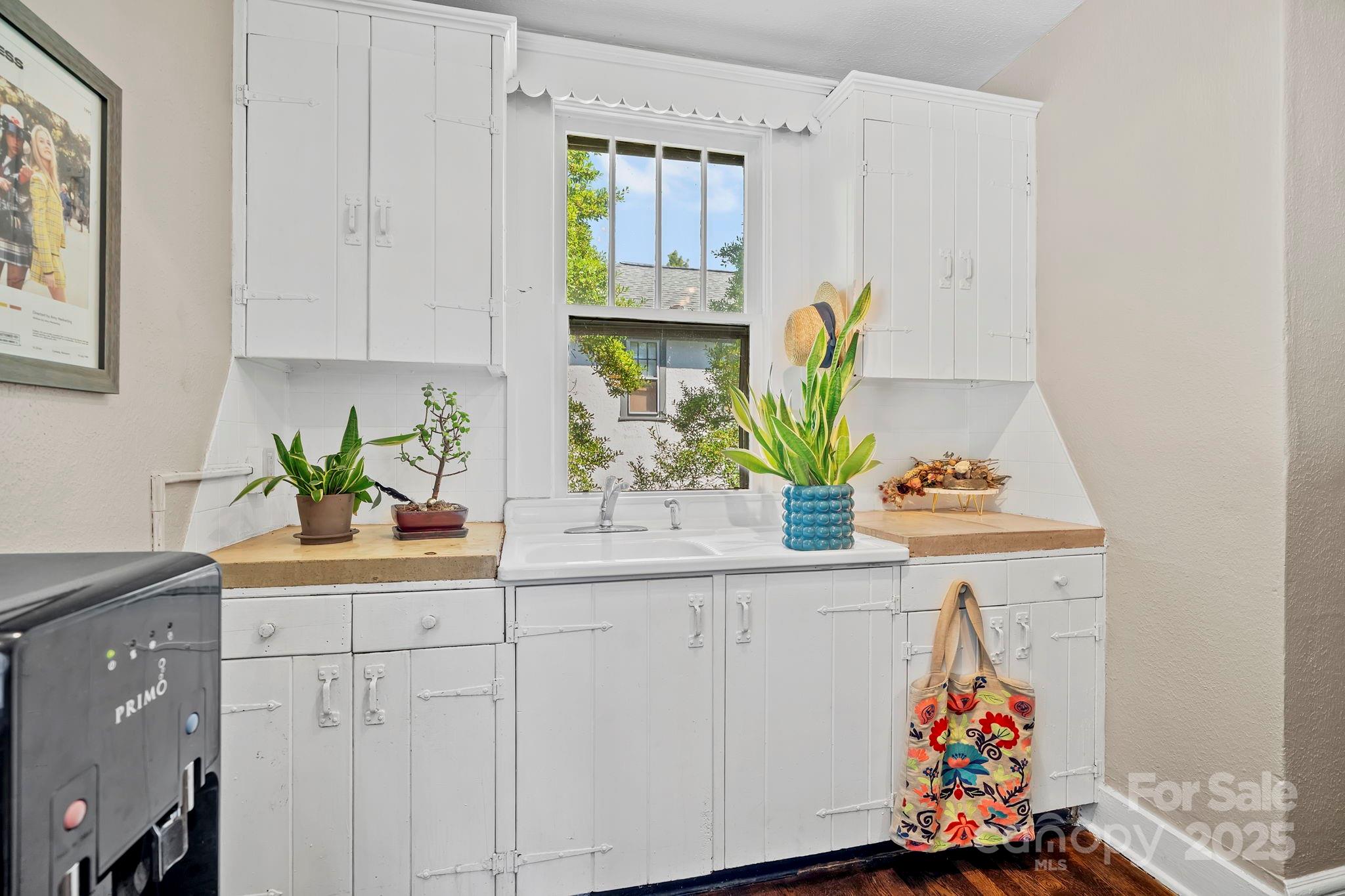 75 Lakewood Drive Asheville NC 28803