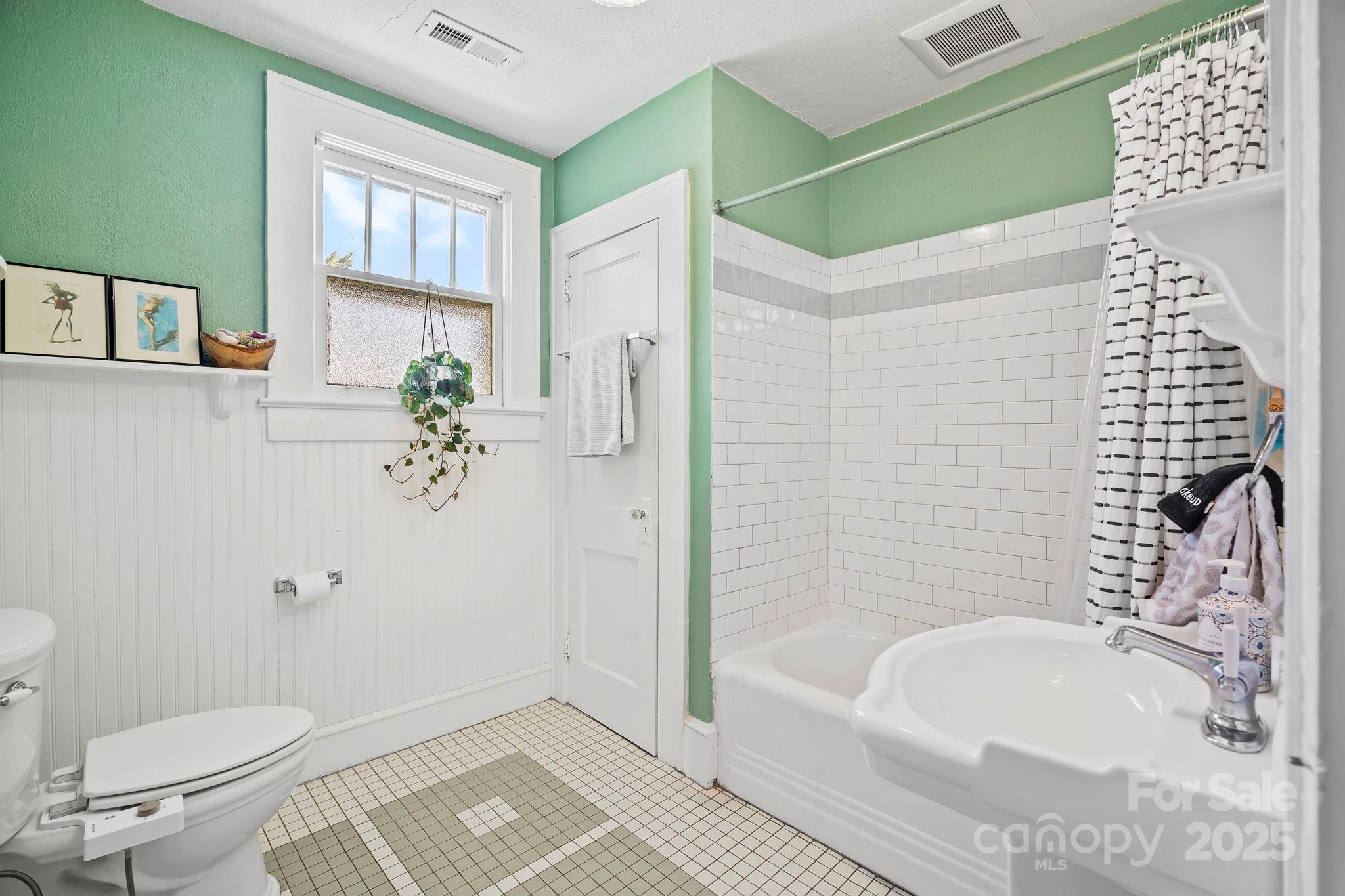 75 Lakewood Drive Asheville NC 28803