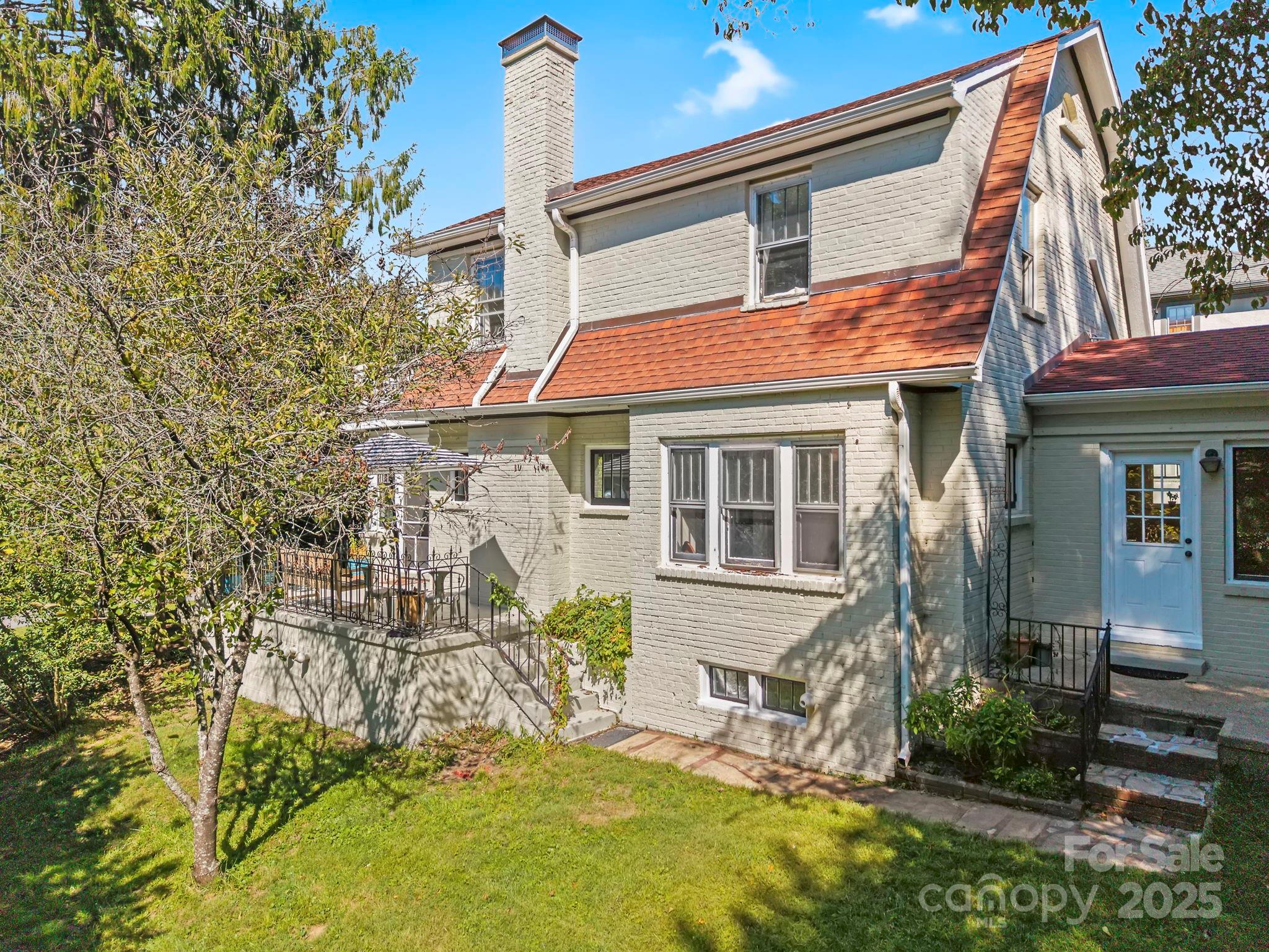 75 Lakewood Drive Asheville NC 28803