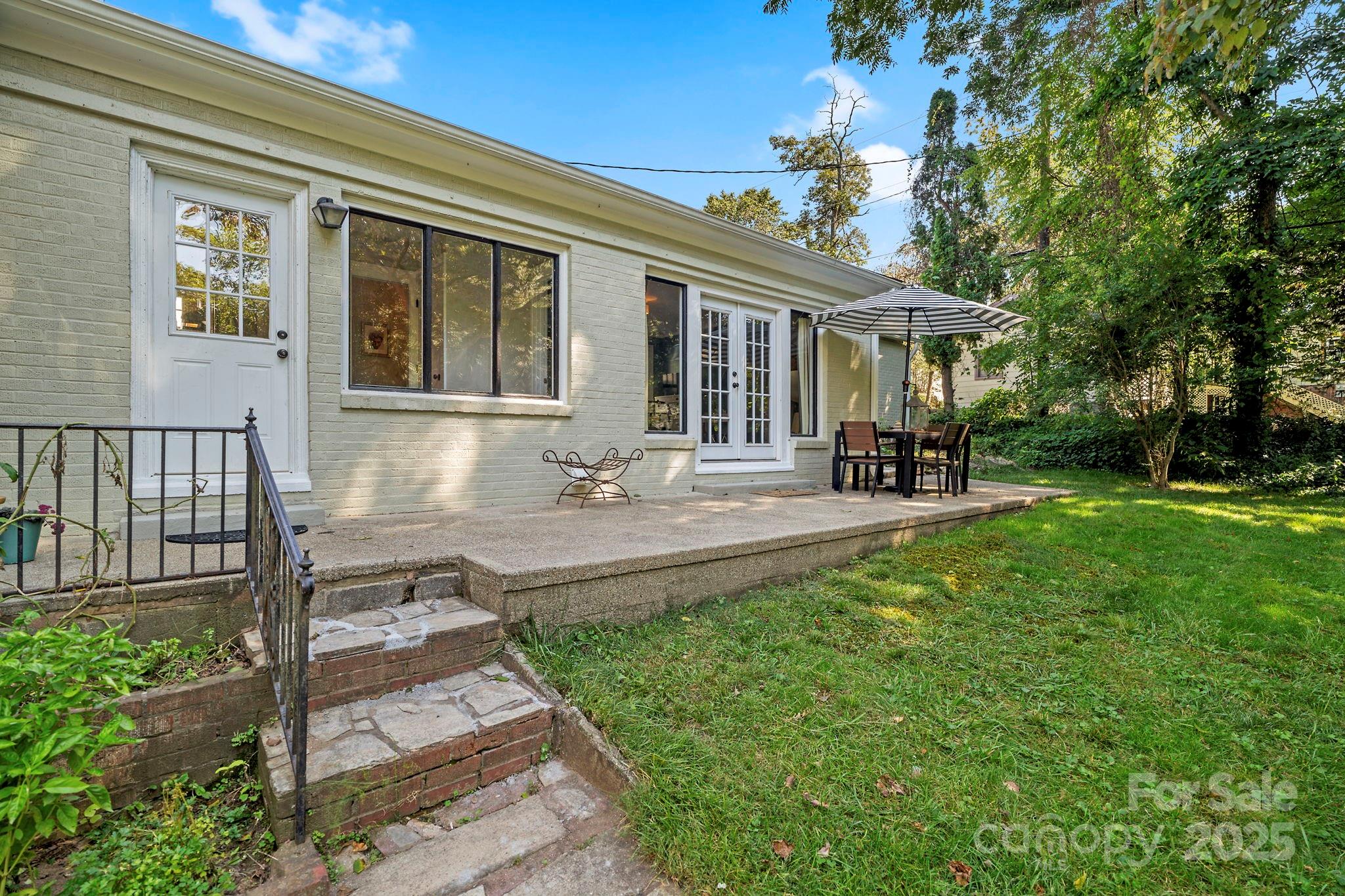 75 Lakewood Drive Asheville NC 28803