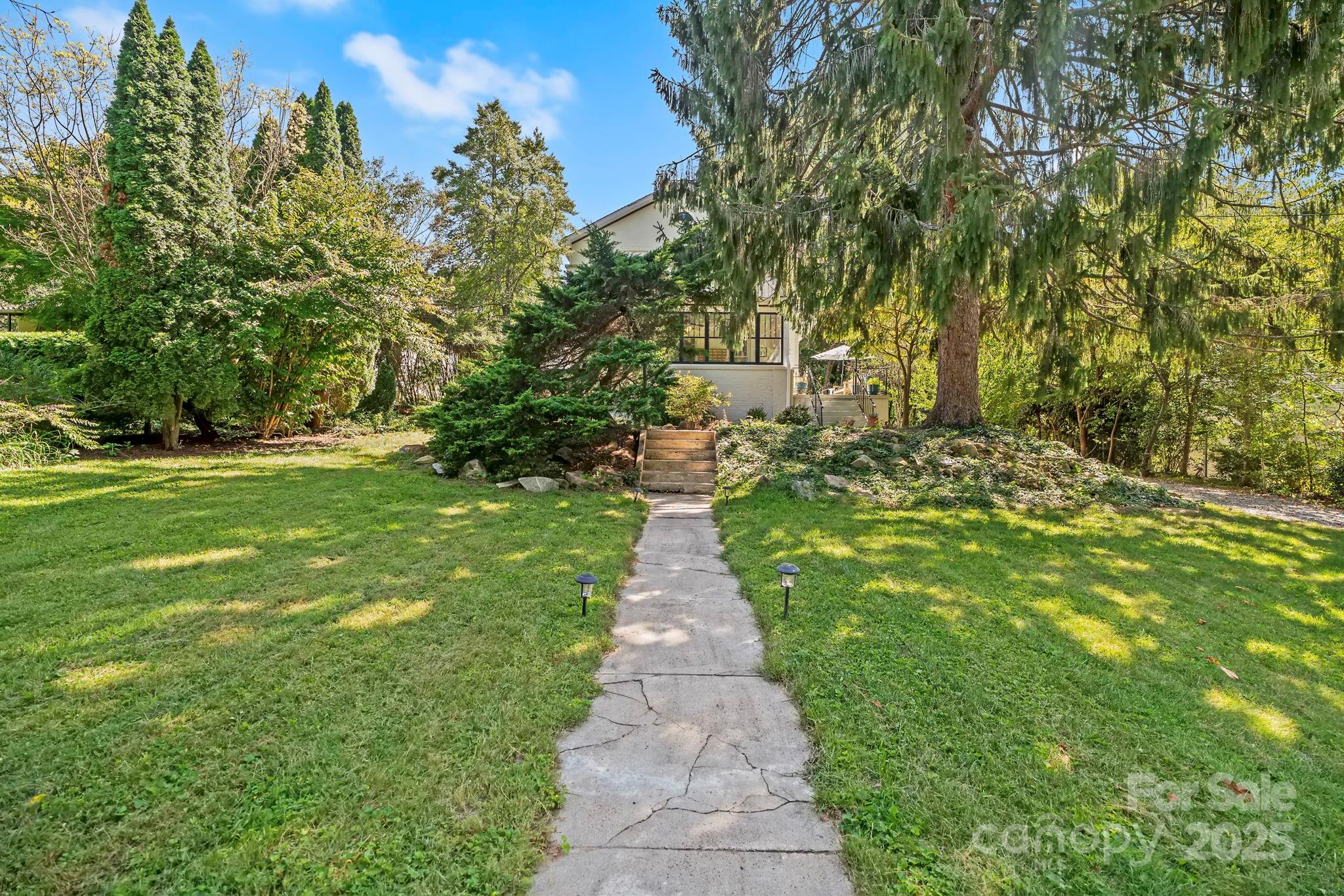 75 Lakewood Drive Asheville NC 28803