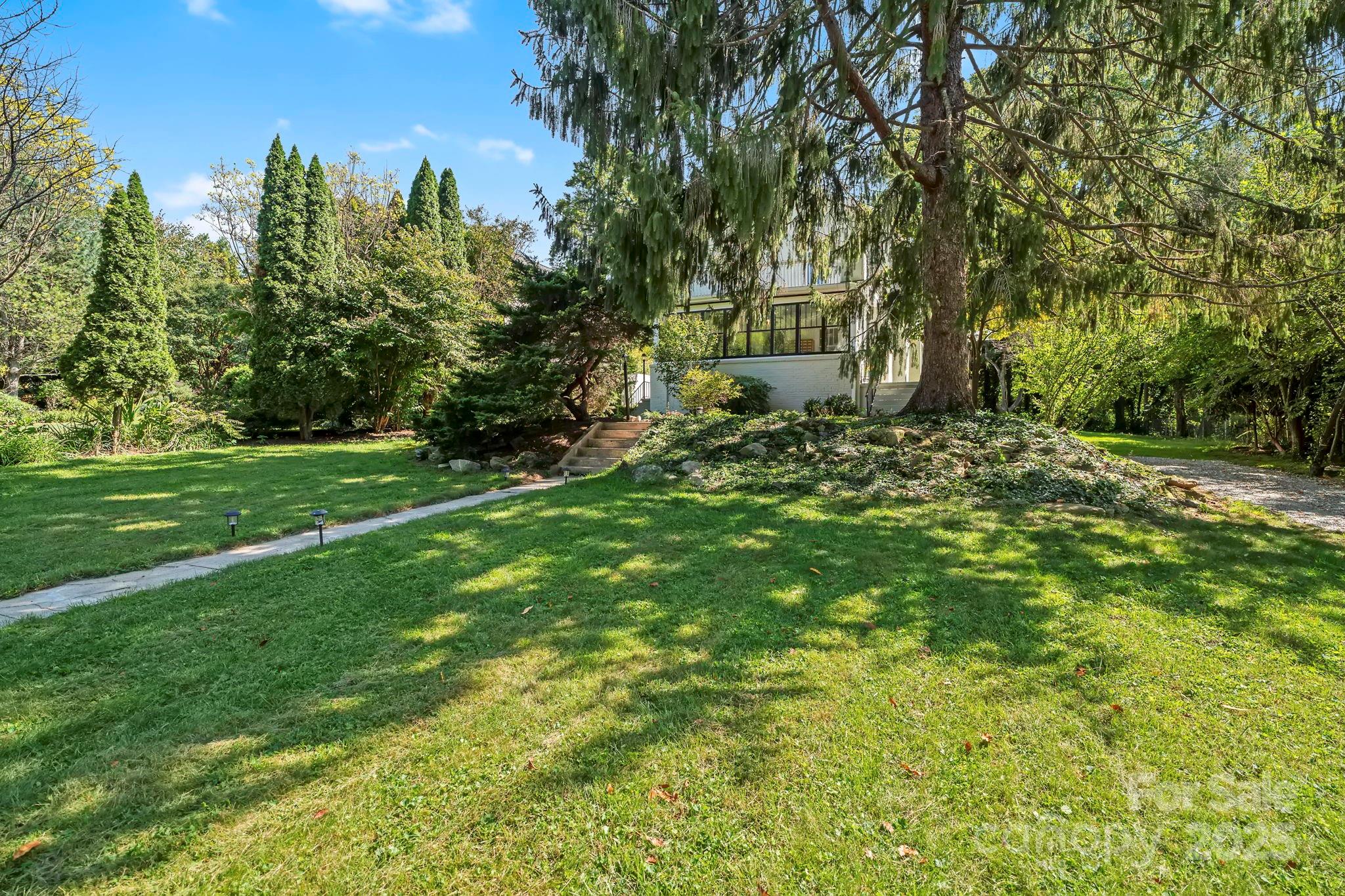 75 Lakewood Drive Asheville NC 28803