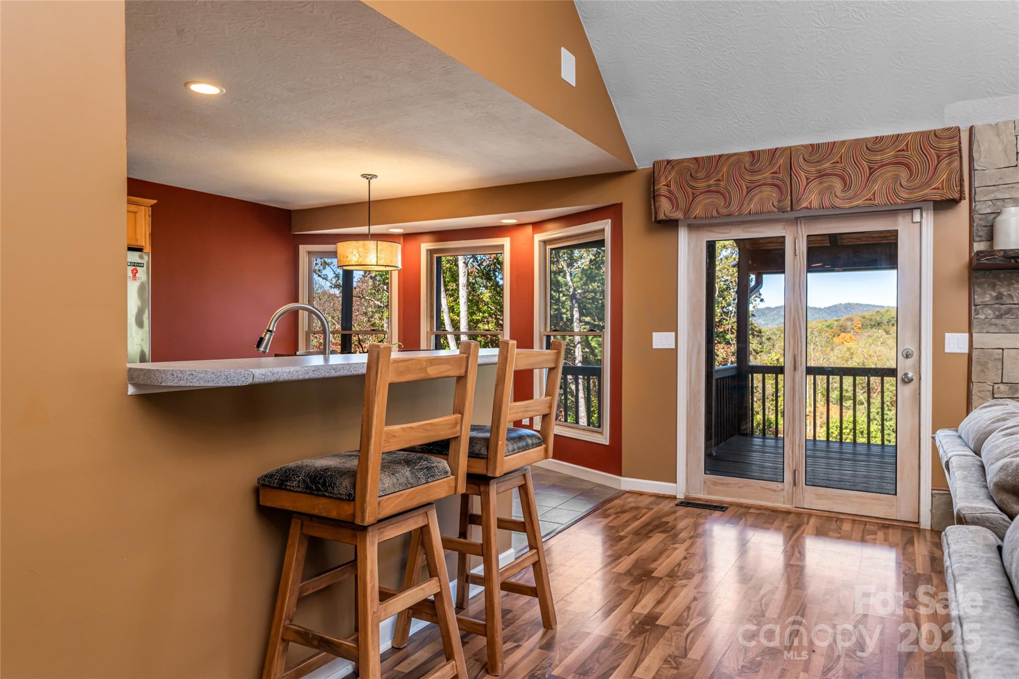 6 Laurel Trail Asheville NC 28803