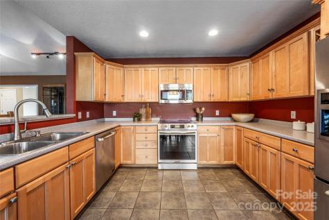 6 Laurel Trail Asheville NC 28803