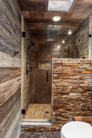 6 Laurel Trail Asheville NC 28803