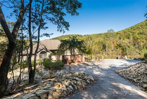 6 Laurel Trail Asheville NC 28803