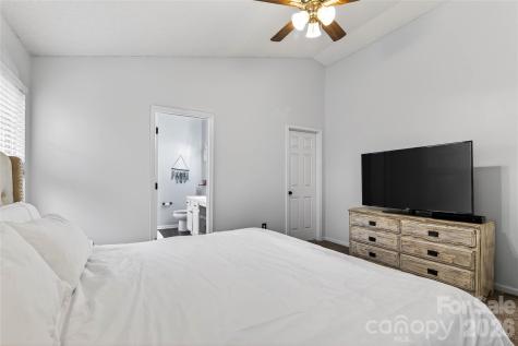 8704 Laurel Run Drive Charlotte NC 28269
