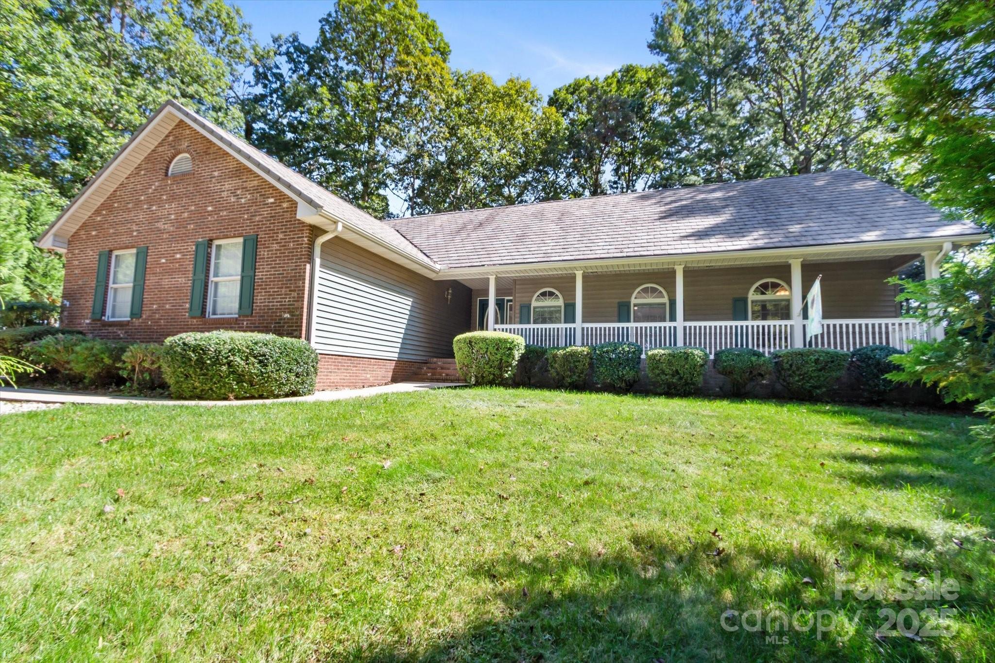 511 Fox Hollow Lane Mills River NC 28759