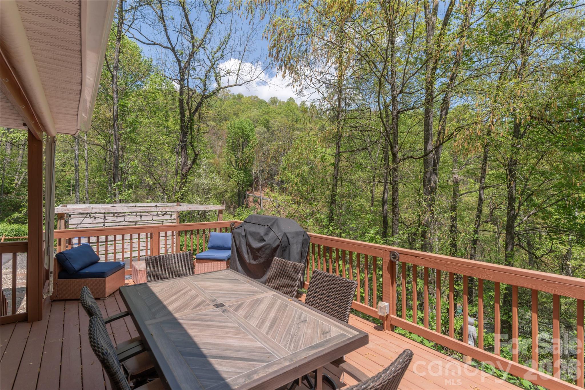 860 Creekside Drive Maggie Valley NC 28751
