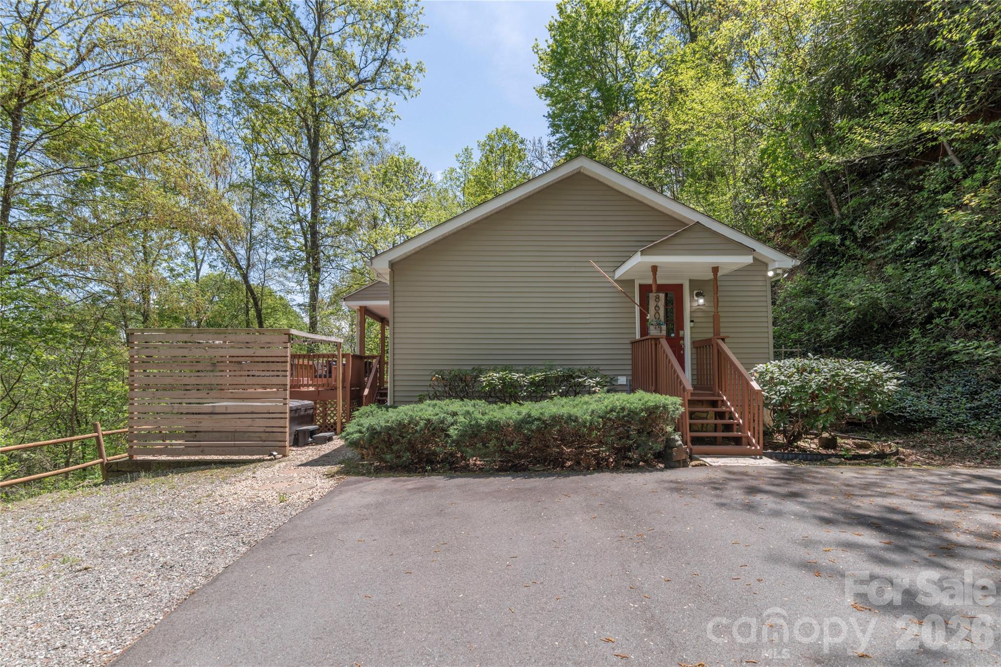 860 Creekside Drive Maggie Valley NC 28751