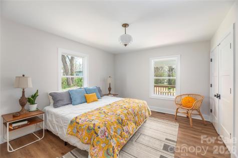 5 White Avenue Asheville NC 28803