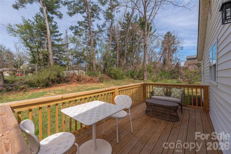 5 White Avenue Asheville NC 28803