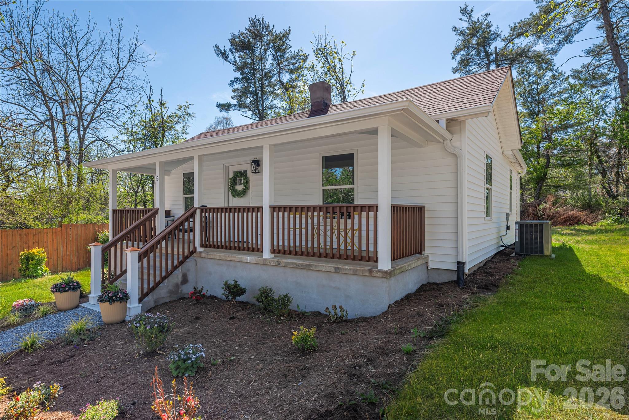 5 White Avenue Asheville NC 28803