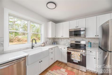 5 White Avenue Asheville NC 28803